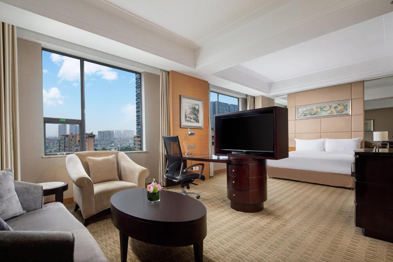 Holiday Inn Chengdu Century City-Easttower Екстер'єр фото