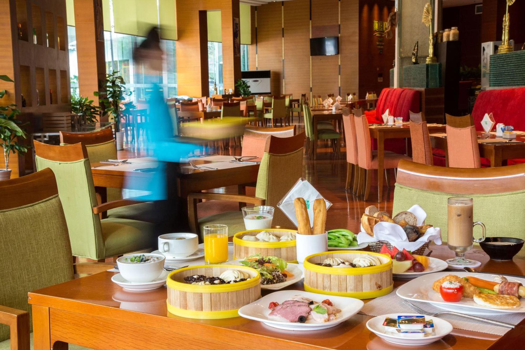 Holiday Inn Chengdu Century City-Easttower Екстер'єр фото