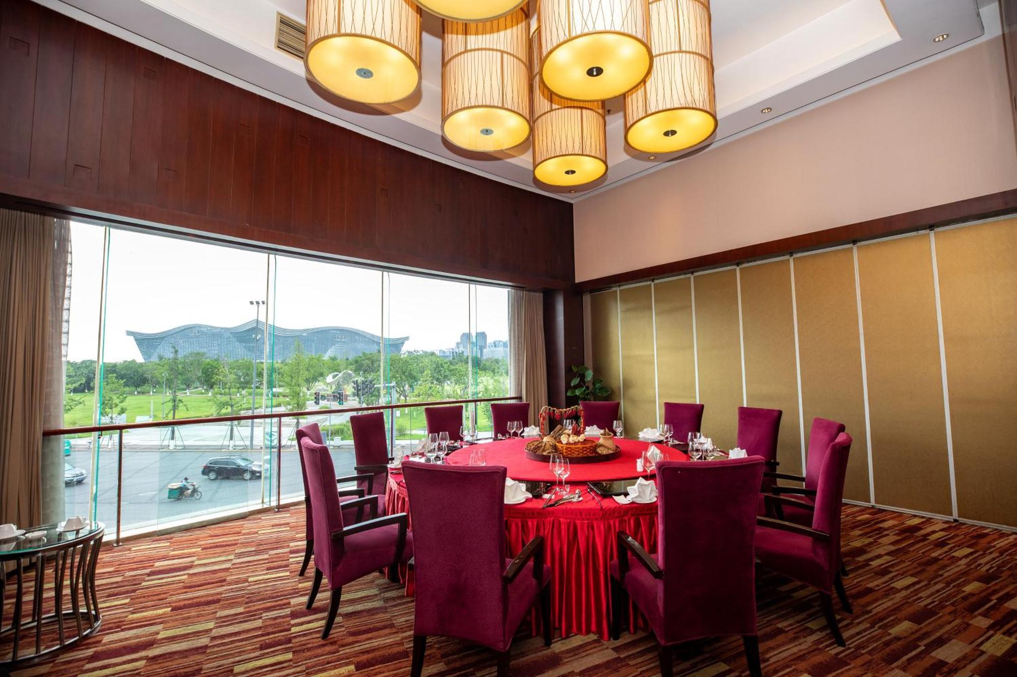 Holiday Inn Chengdu Century City-Easttower Екстер'єр фото
