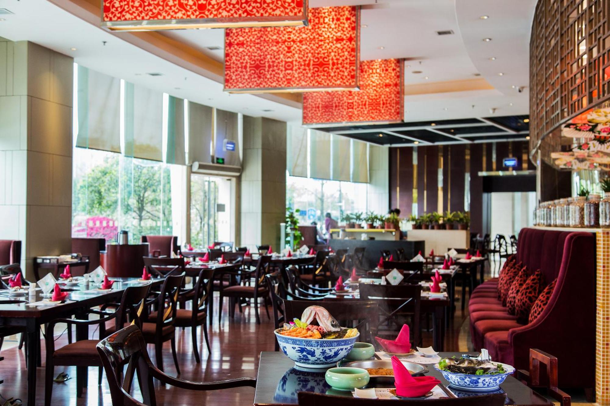 Holiday Inn Chengdu Century City-Easttower Екстер'єр фото