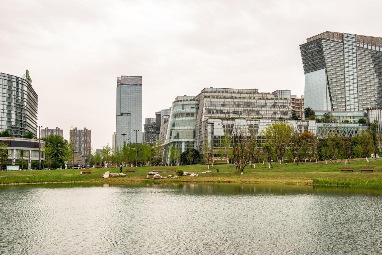 Holiday Inn Chengdu Century City-Easttower Екстер'єр фото